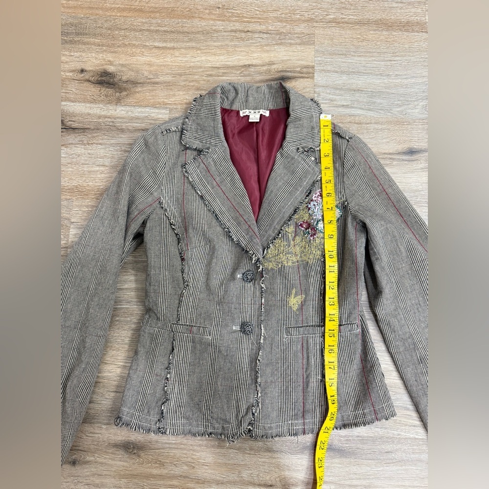 Tan Sport Womens Blazer Embroidered Floral Jacket Frayed Edge Size S Small - Picture 8 of 11